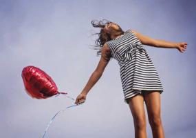 В первую очередь после завершения режима самоизоляции россияне хотят погулять и обнять родных - НТР 24