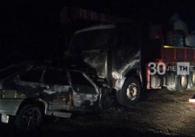 В Татарстане «ВАЗ-2114» влетел в грузовик и загорелся - НТР 24
