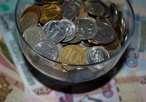 В Татарстане грабитель в маске украл из магазина кассу с деньгами - НТР 24