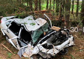 В Татарстане «Гранта» вылетела в кювет и сложилась «в гармошку» - НТР 24