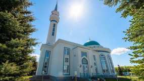 Айдар Метшин поздравил мусульман Нижнекамска с праздником
