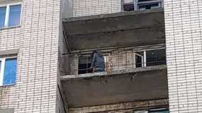 26-летняя жительница Татарстана пыталась спрыгнуть с восьмого этажа - НТР 24