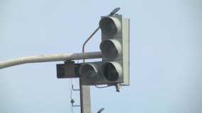 В Нижнекамске третий день не работает светофор на оживленном перекрестке
