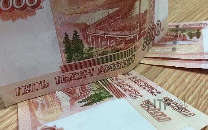 У клиентов «Сбербанка» списали «путинские» выплаты на детей за долги
