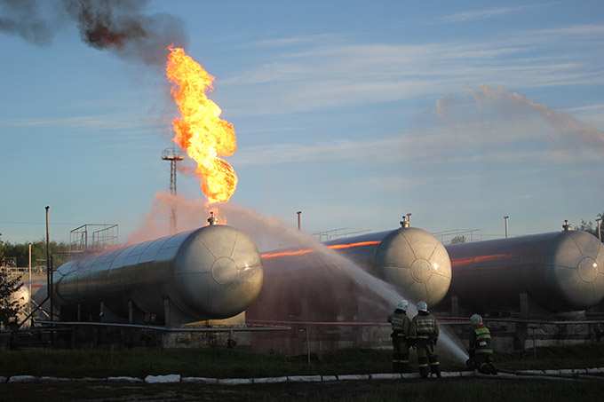 Пожар в казанском газохранилище локализован, режим ЧС введен для сил, привлекаемых к ликвидации последствий