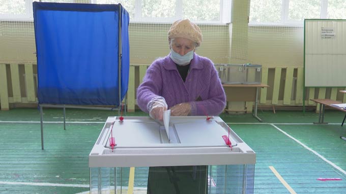 В Нижнекамске за 2 дня голосования по поправкам в Конституцию проголосовали 12 процентов избирателей