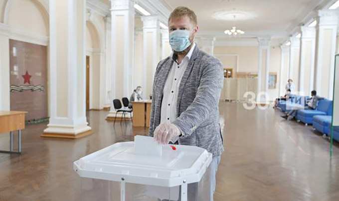Александр Малькевич поучаствовал в голосовании по поправкам в Казани