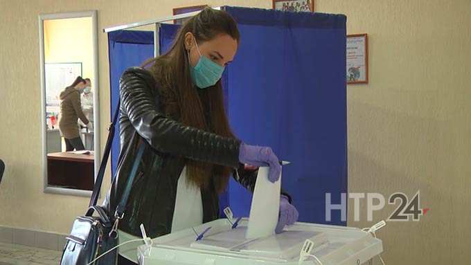 Жители Нижнекамского района приняли участие в голосовании по поправкам в Конституцию РФ