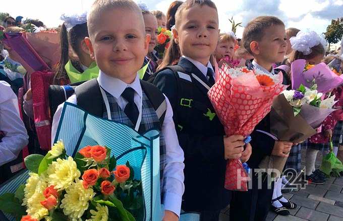 Стала известна дата начала учебного года у российских школьников