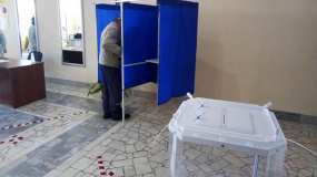 В Нижнекамске открылись участки для голосования по поправкам в Конституцию