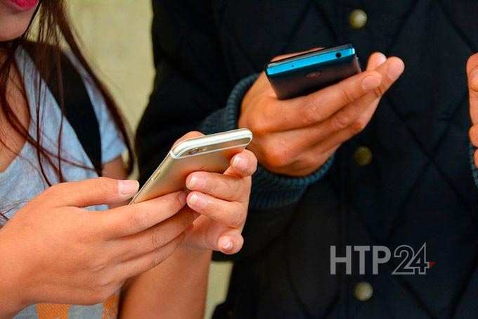 В России хотят отслеживать по телефону местоположение и контакты больных коронавирусом