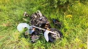 В Нижнекамске мотоциклист вылетел в кювет после столкновения с «Матизом»