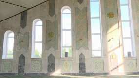 Стены городской мечети Нижнекамска украсили новым орнаментом