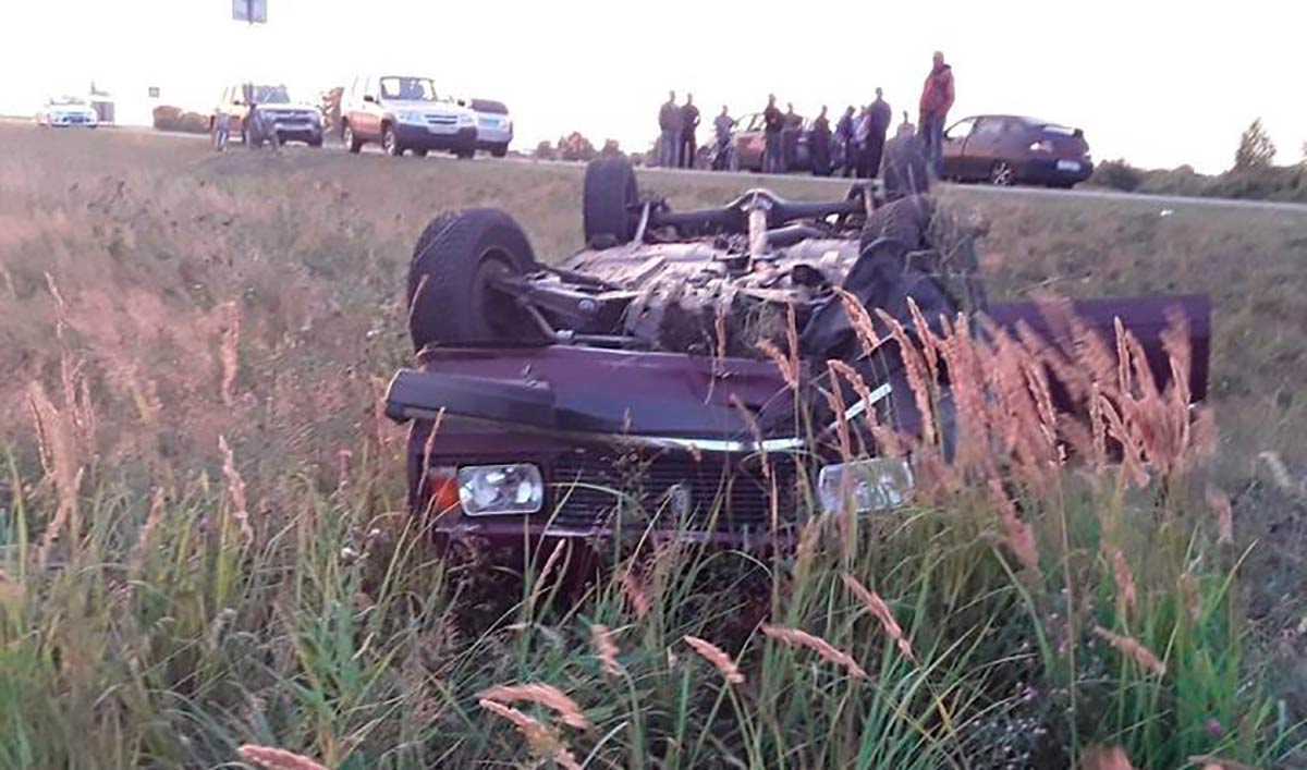 Молодой мужчина сел за руль без прав и разбился в Татарстане