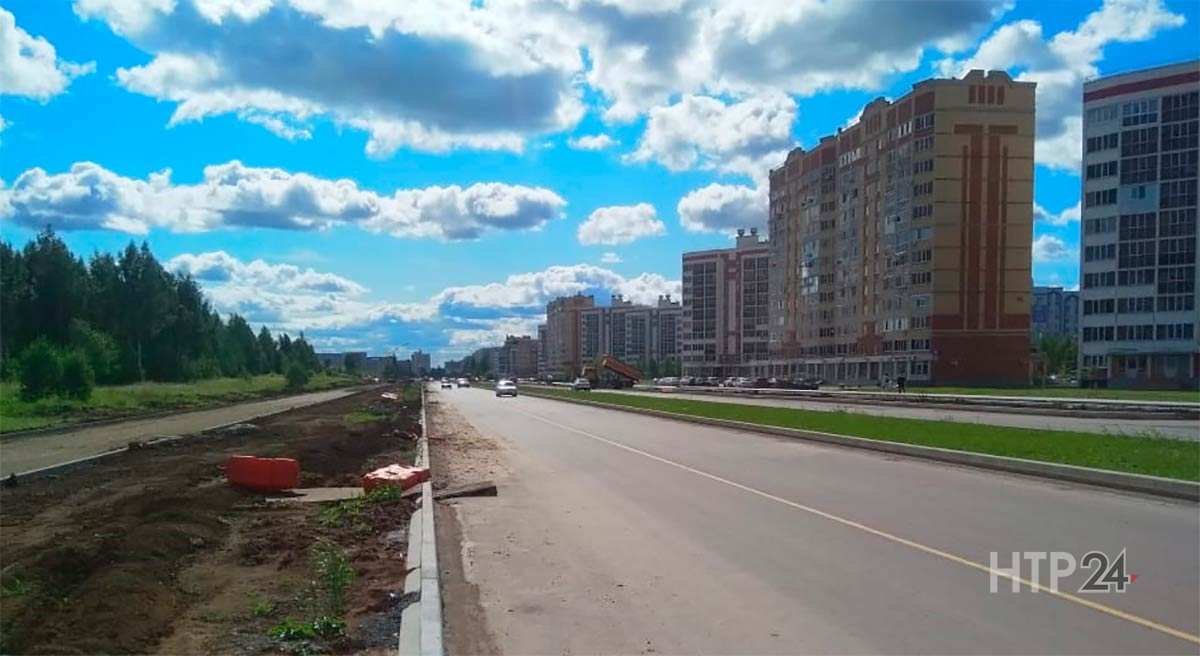 В Нижнекамске «пьяный» участок превращается в современную трёхполосную дорогу