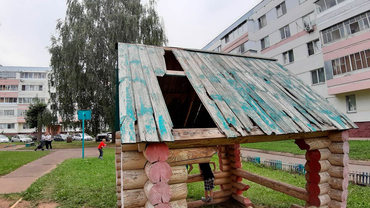 В Нижнекамске названы самые опасные детские площадки