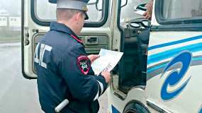Сотрудники ГИБДД проверят работу водителей автобусов в Нижнекамске