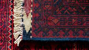 Россиянин хранил на балконе труп матери, завёрнутый в ковёр - НТР 24