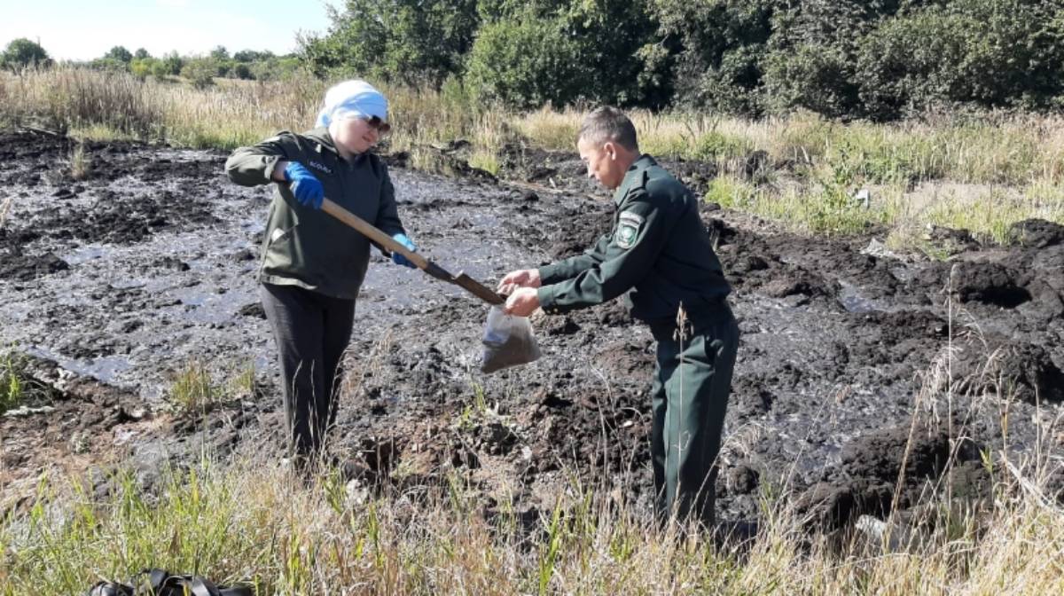 В Нижнекамском районе экологи выявили земельный участок, загрязнённый отходами нефтяного битума