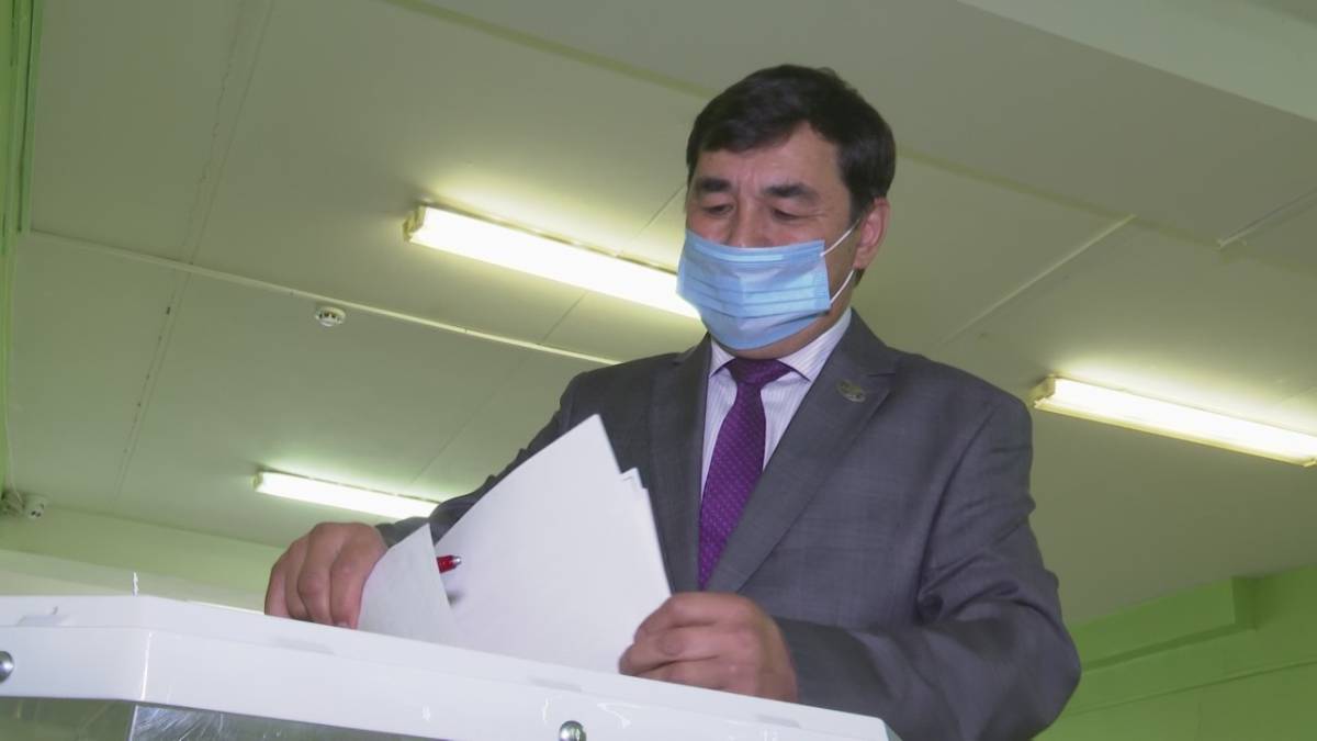 «Я свой выбор сделал»: Гали Хасанов принял участие в голосовании