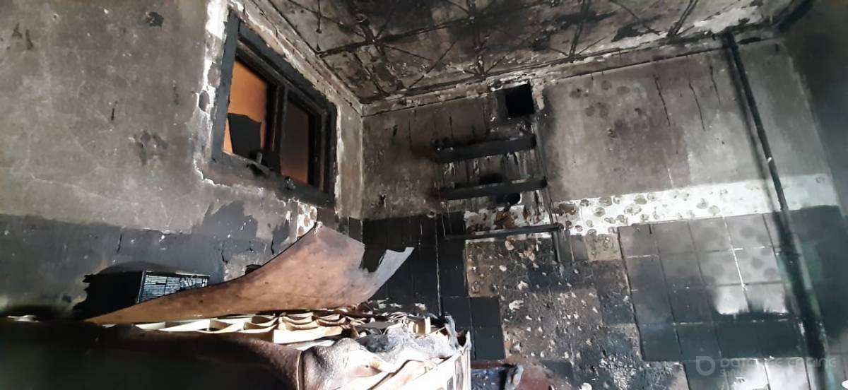 В Нижнекамске сушка обуви над газовой плитой привела к пожару