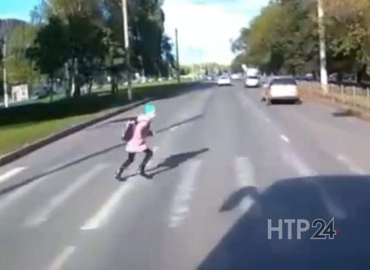 Появилось видео наезда мотоцикла на ребёнка в Нижнекамске