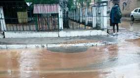 Рядом с нижнекамским детсадом прорвало трубу - НТР 24