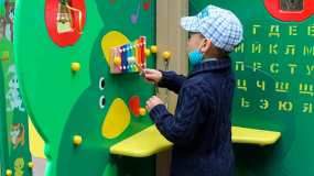 В Нижнекамске установили специальную площадку для детей с ограниченными возможностями - НТР 24