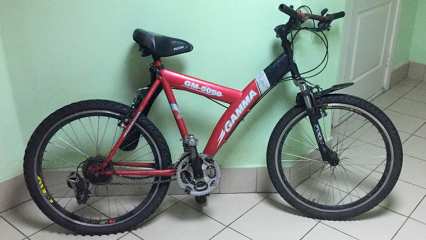 У многоэтажки в Нижнекамске нашли бесхозный велосипед - НТР 24