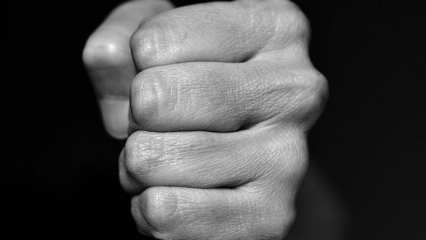 Молодой татарстанец ограбил инвалида, который попросил его помочь найти аптеку - НТР 24