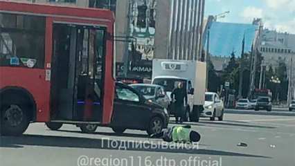 Маршрутный автобус сбил инспектора ДПС в Татарстане - НТР 24