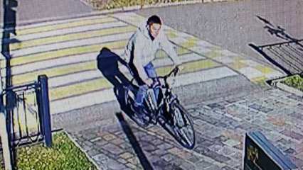 В Нижнекамске мужчина украл велосипед и поехал кататься по городу - НТР 24