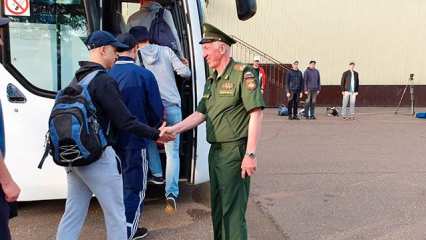 Нижнекамские призывники смогут задать вопросы по телефону «горячей линии» - НТР 24