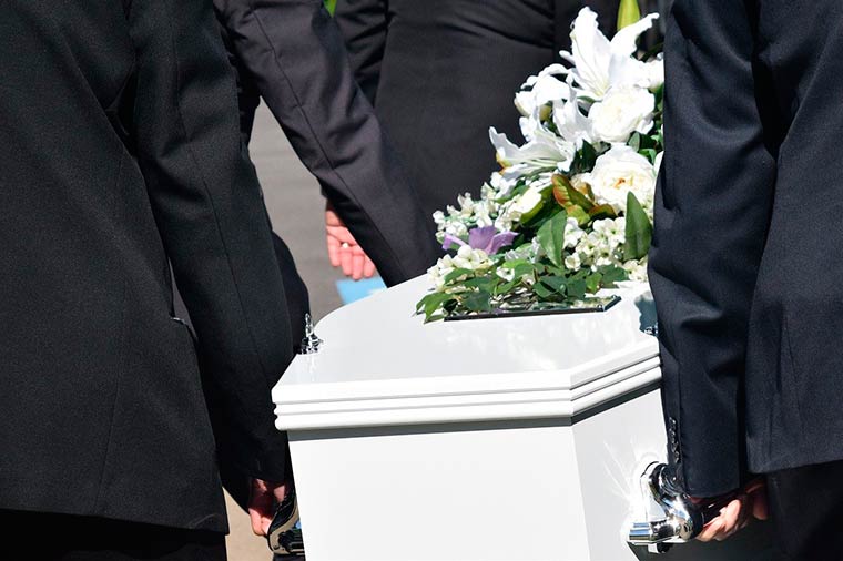 В России похоронили живого человека с COVID-19
