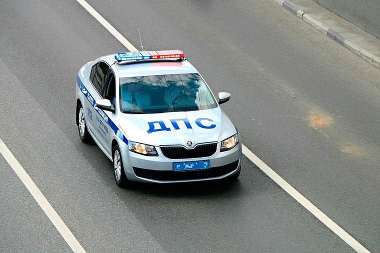 В Татарстане женщина с ребёнком пыталась сбежать от инспекторов ДПС