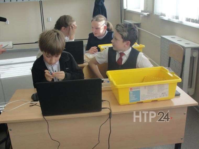 В Татарстане начал работать передвижной технопарк для школьников