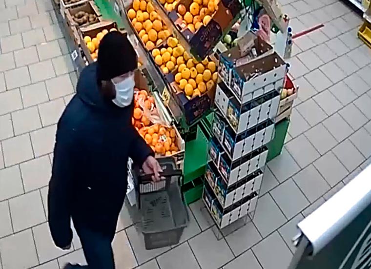 В Нижнекамске разыскивают вора, укравшего продукты в магазине