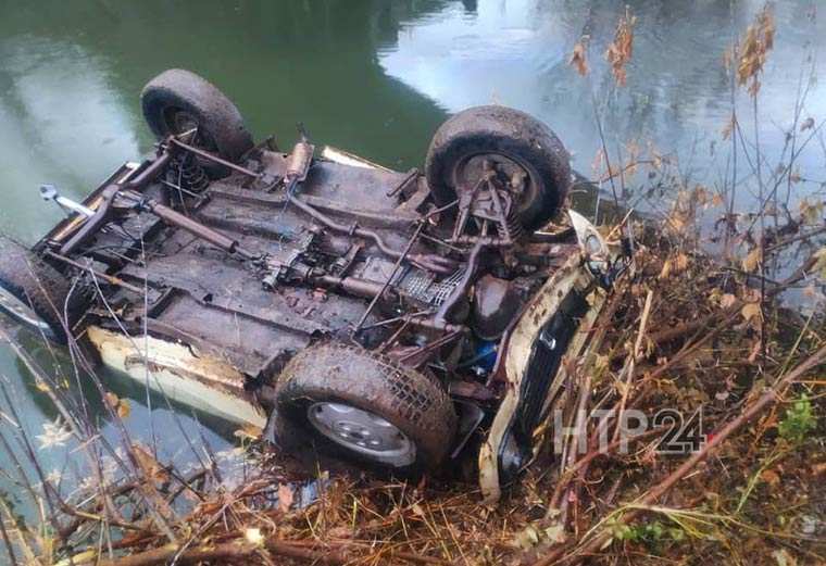 В Татарстане машина вылетела в реку, водитель погиб