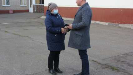 Нижнекамке вернули украденный год назад телефон - НТР 24