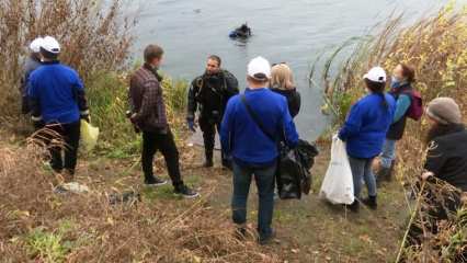 Нижнекамские и казанские волонтёры очистили озеро Каракуль от мусора