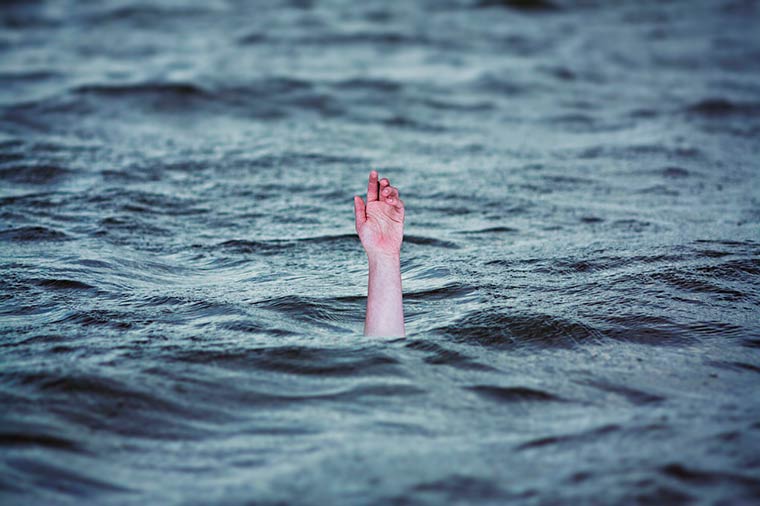 В России школьник утопил не умеющую плавать девочку