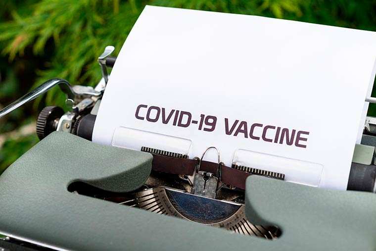 Pfizer и BioNTech объявили об успехе третьей фазы испытаний вакцины от SARS-CoV-2
