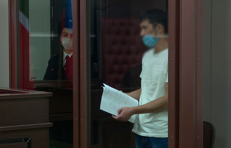 В Нижнекамске вынесли приговор мужчине, который напал с ножом на знакомого
