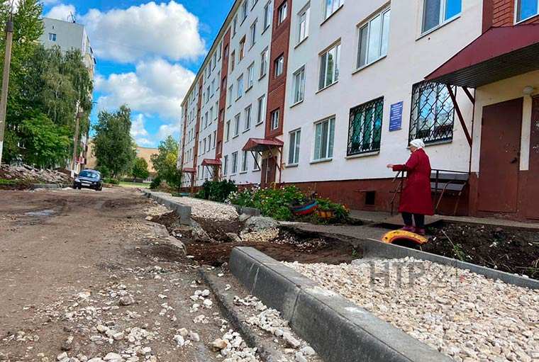 В Нижнекамском районе отремонтировали 67 дворов
