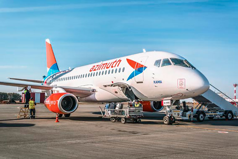 Sukhoi Superjet, вылетевший утром из Нижнекамска, не смог сесть в Краснодаре