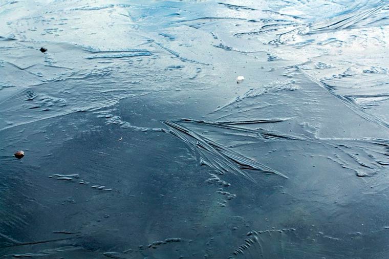 На реке Шешма у Нижнекамского района ищут провалившихся под лёд рыбаков