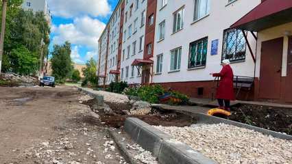 В Нижнекамском районе отремонтировали 67 дворов
