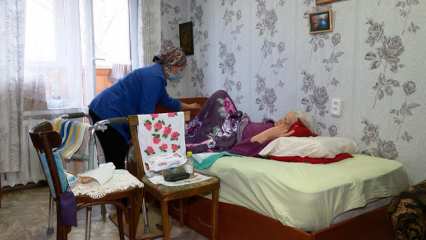 В Нижнекамске не хватает сиделок для пожилых людей
