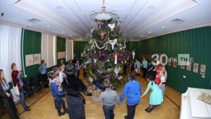 В школах и детсадах Татарстана разрешили проводить новогодние мероприятия - НТР 24