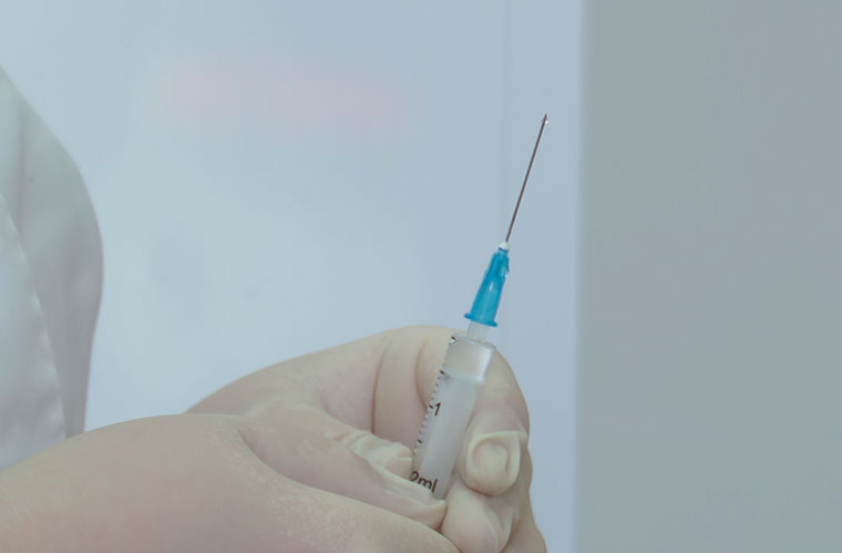650 добровольцев из Татарстана испытают на себе новую вакцину от коронавируса